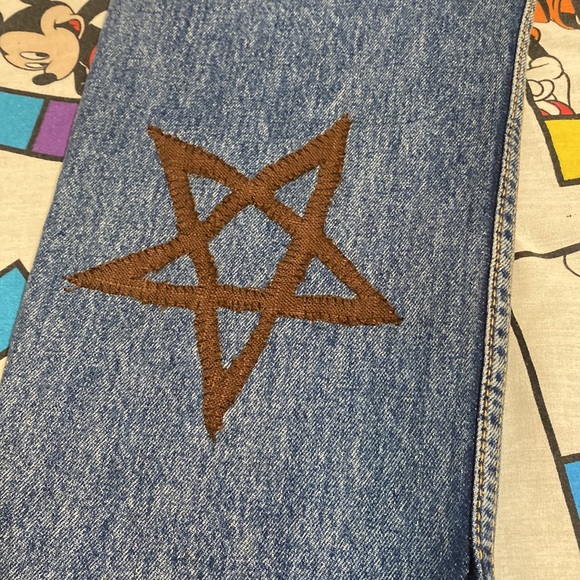 Custom 1/1 505 Levi’s “Metal Double Knee Flare” Jeans - Picture 9 of 15